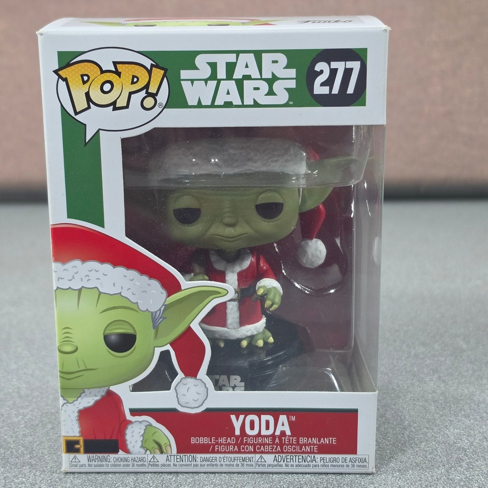 Funko Pop Star Wars Yoda 277 Green Good Santa Suit Holiday Bobble-Head